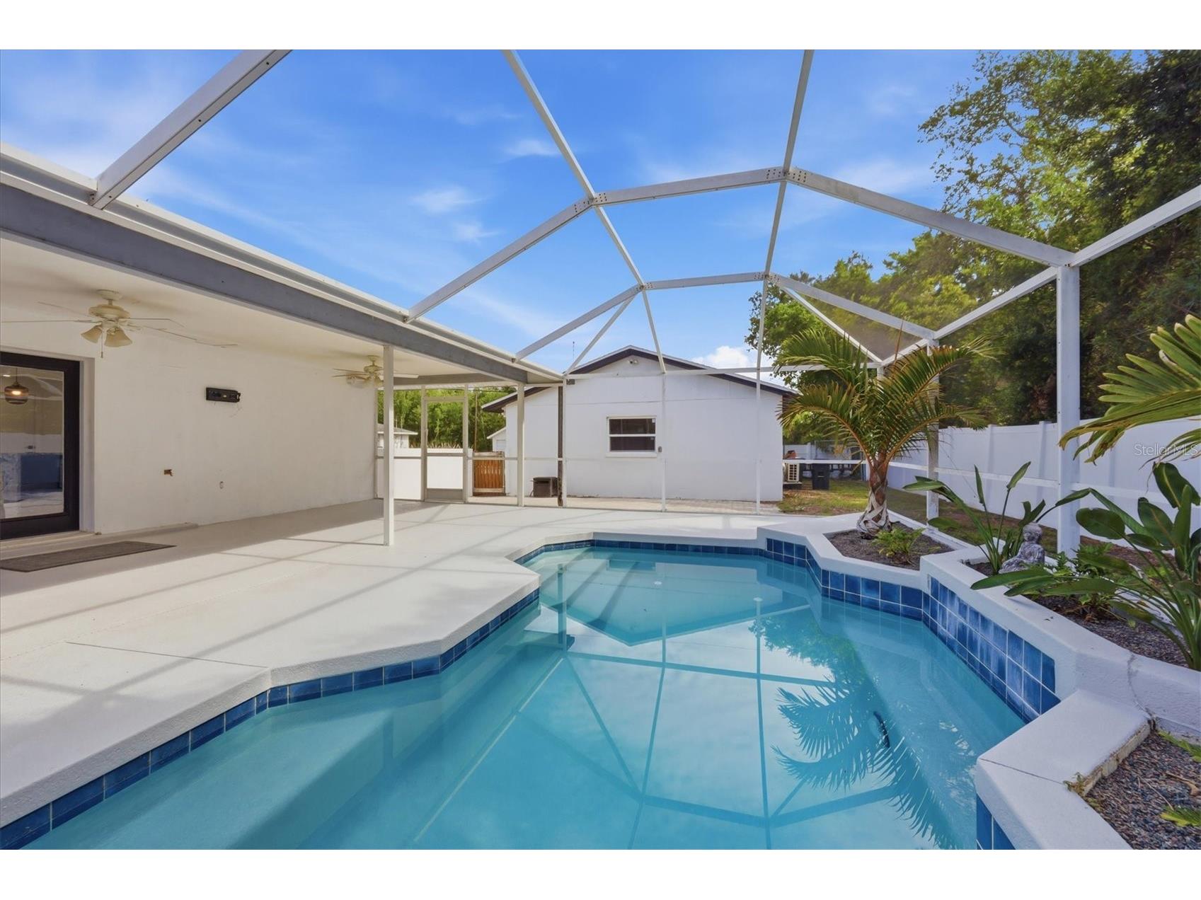 201 Honore Avenue Sarasota FL 34232 A4694437 image34