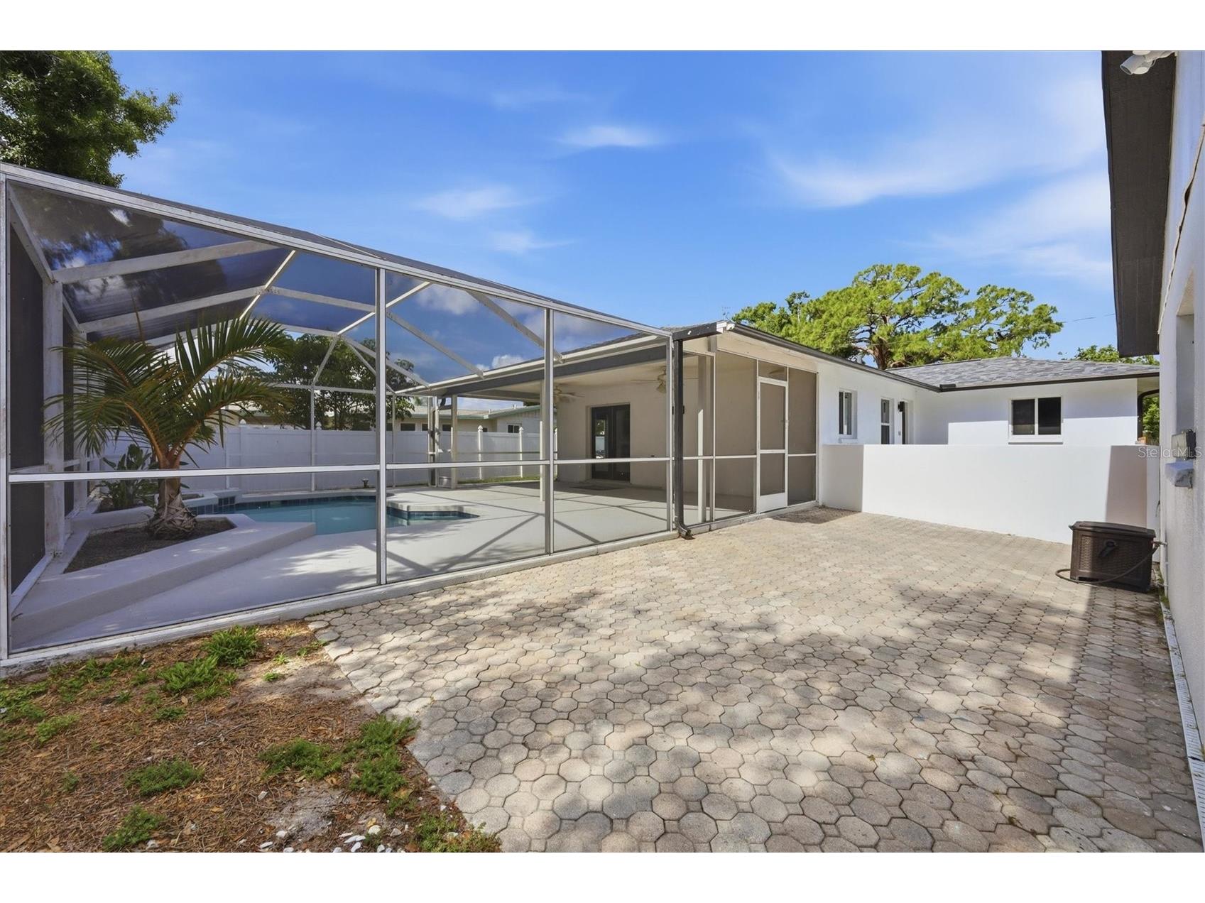 201 Honore Avenue Sarasota FL 34232 A4694437 image41