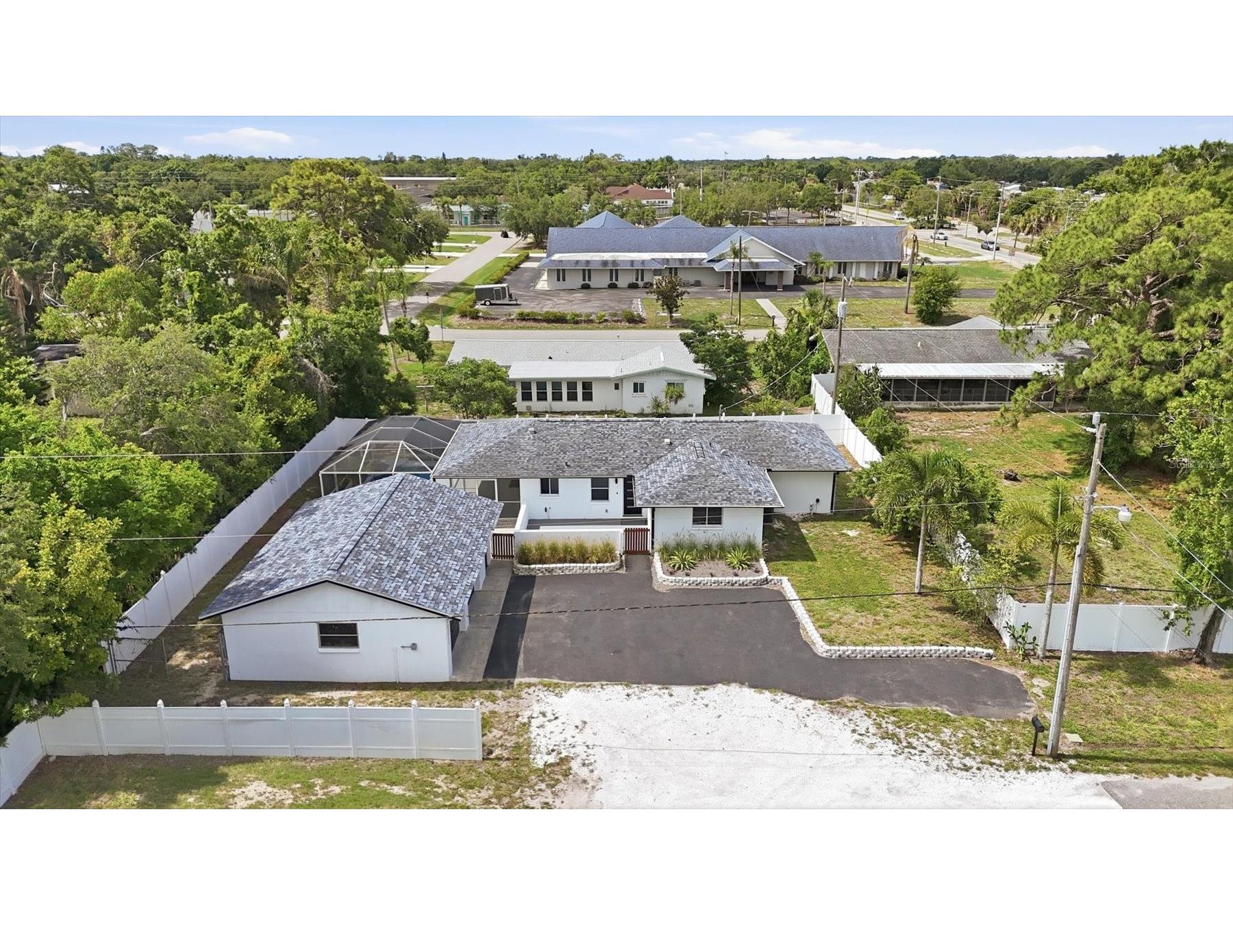 201 Honore Avenue Sarasota FL 34232 A4694437 image52