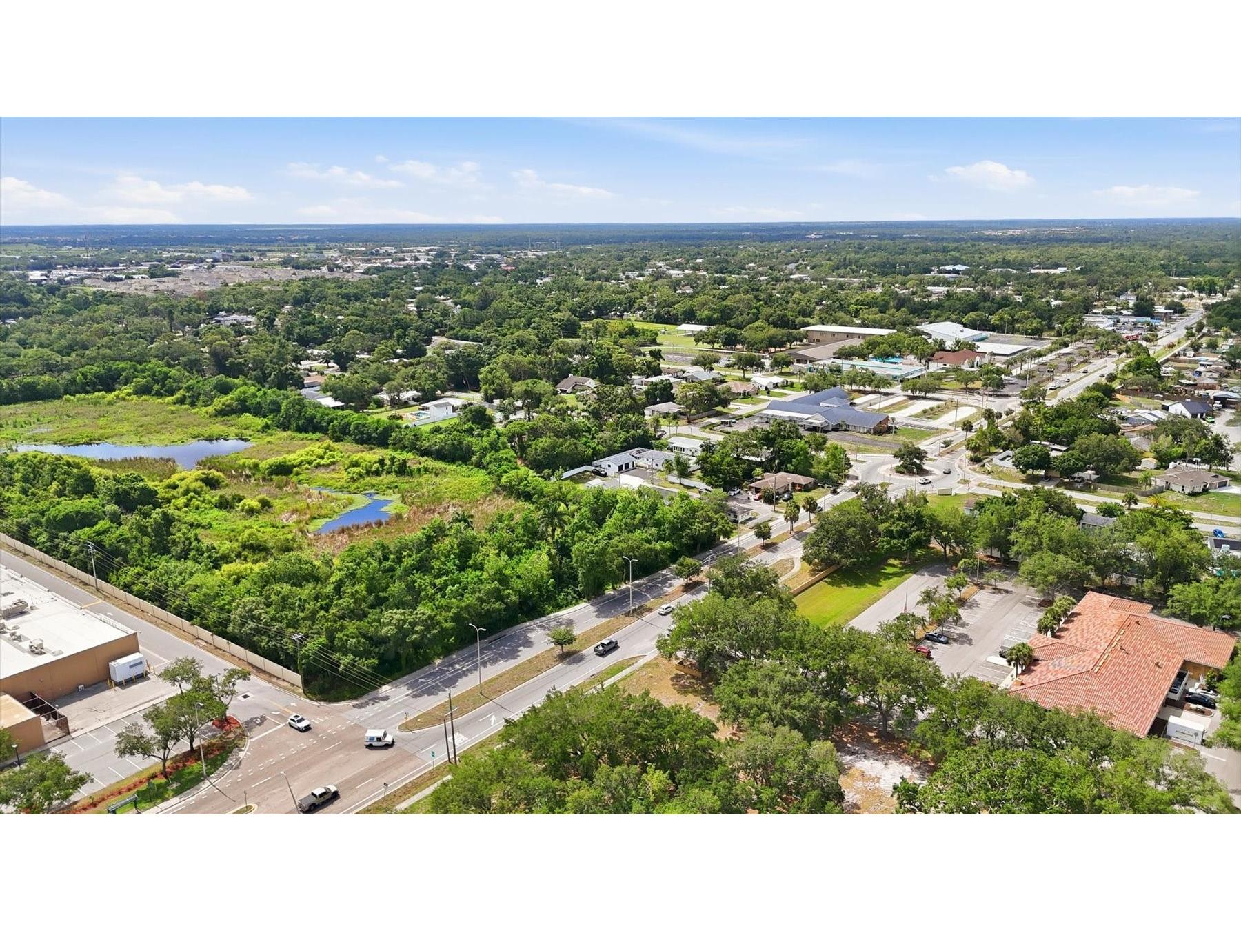 201 Honore Avenue Sarasota FL 34232 A4694437 image58