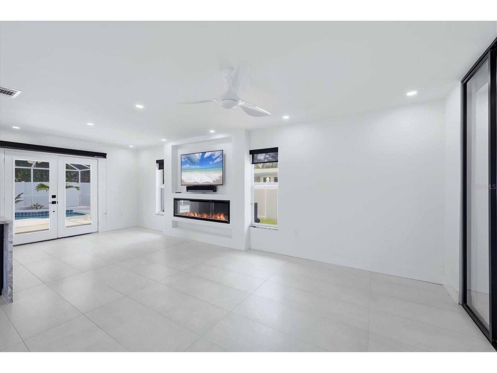 201 Honore Avenue Sarasota FL 34232 A4694437 image6