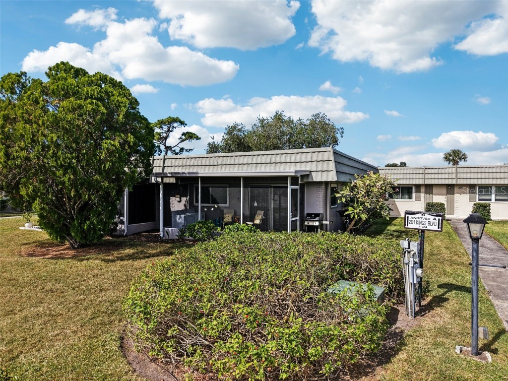 201 Kings Boulevard #13 Sun City Center FL 33573 TB8446711 image56