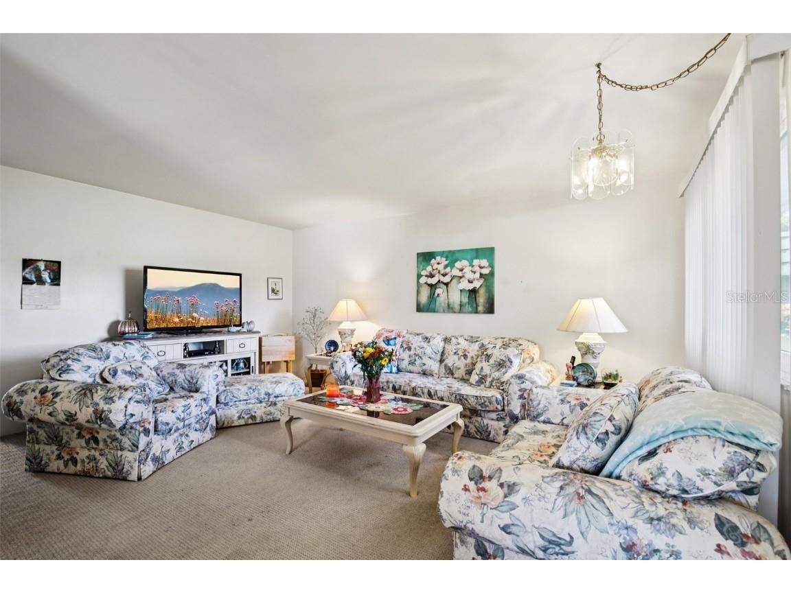 201 Kings Boulevard #13 Sun City Center FL 33573 TB8446711 image6