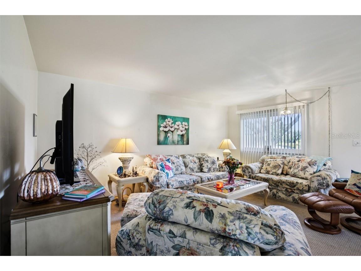 201 Kings Boulevard #13 Sun City Center FL 33573 TB8446711 image8