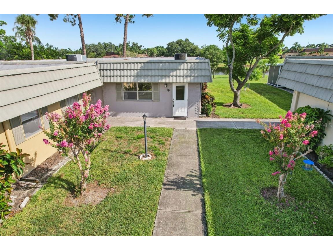 201 Kings Boulevard #19 Sun City Center FL 33573 TB8409482 image24