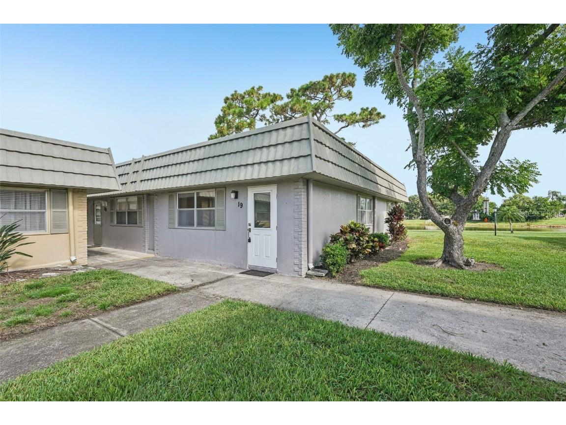 201 Kings Boulevard #19 Sun City Center FL 33573 TB8409482 image50