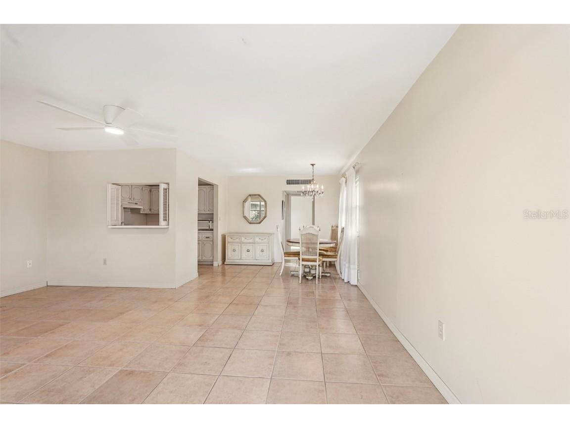 201 Kings Boulevard #19 Sun City Center FL 33573 TB8409482 image8