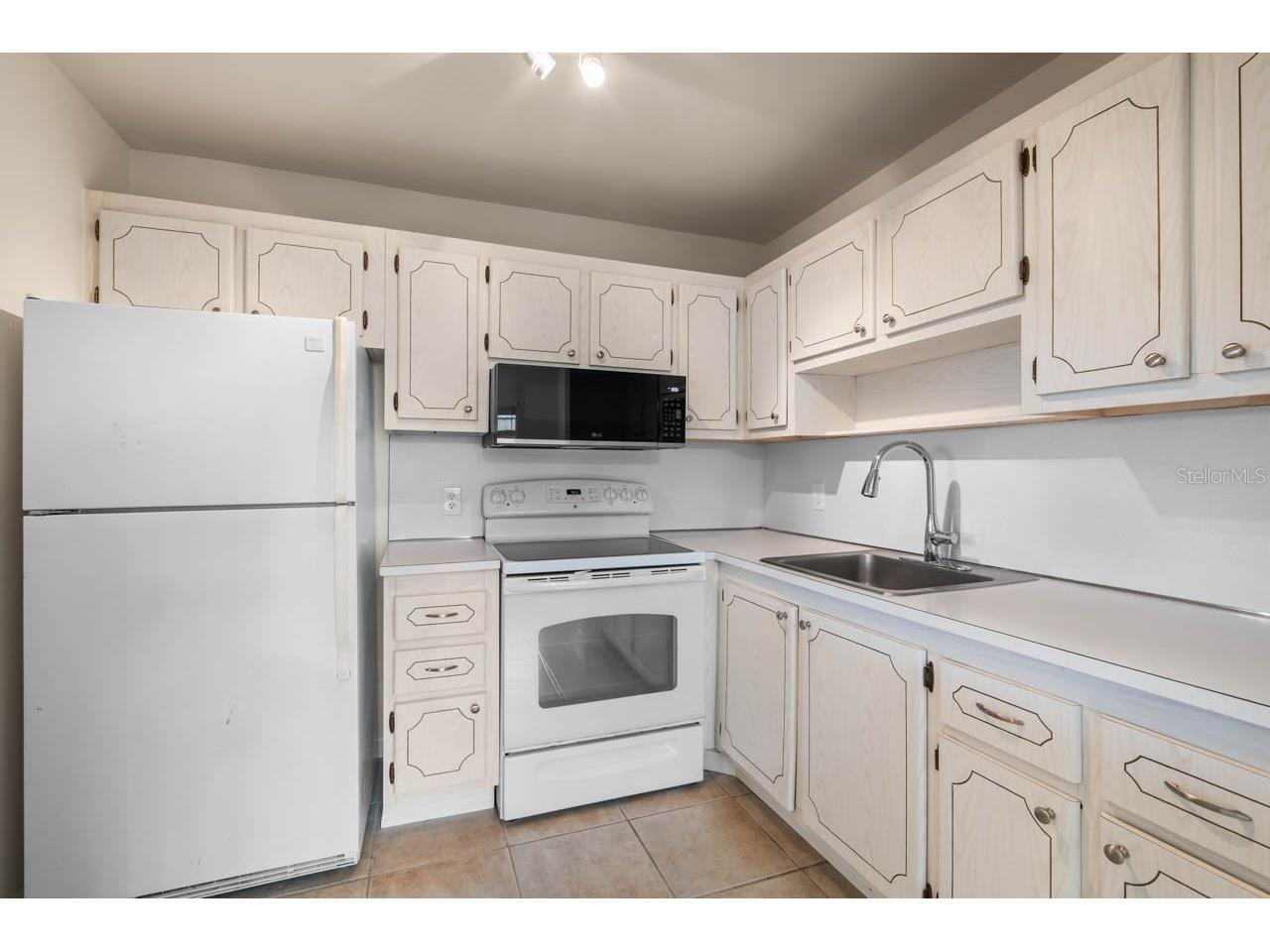 201 Kings Boulevard #19 Sun City Center FL 33573 TB8515140 image10