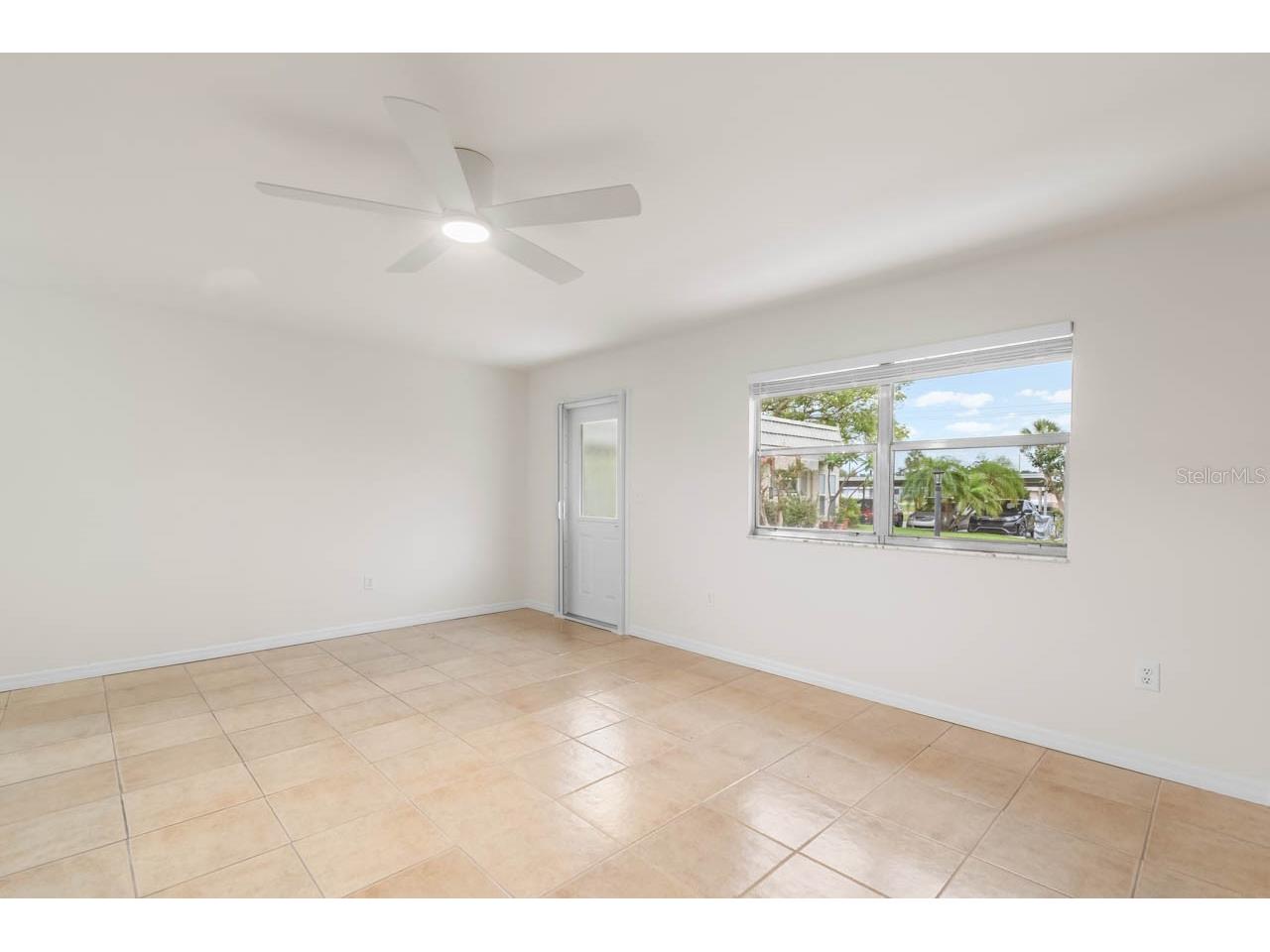 201 Kings Boulevard #19 Sun City Center FL 33573 TB8515140 image5