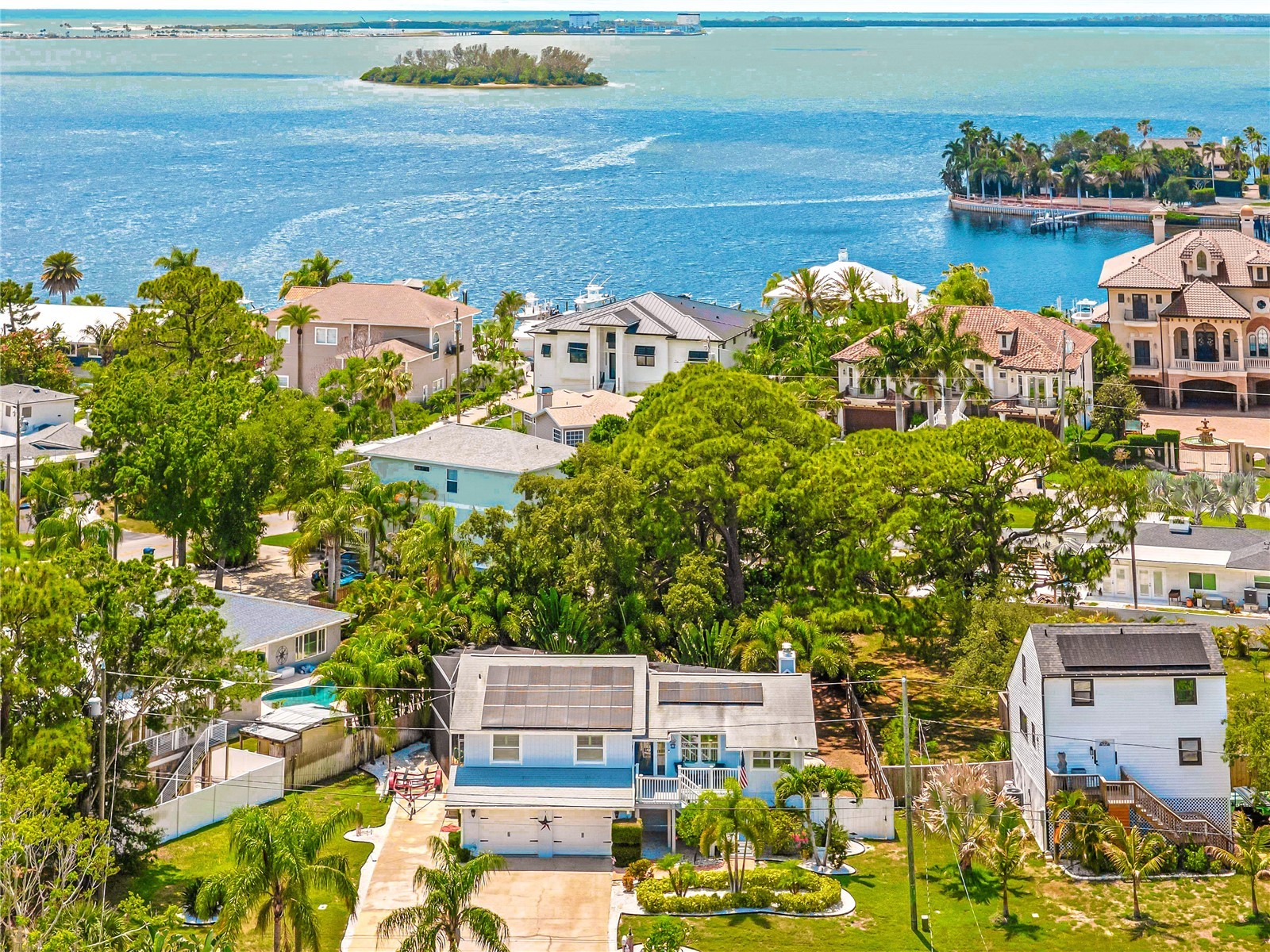 201 Lagoon Drive Palm Harbor FL 34683 TB8510724 image1