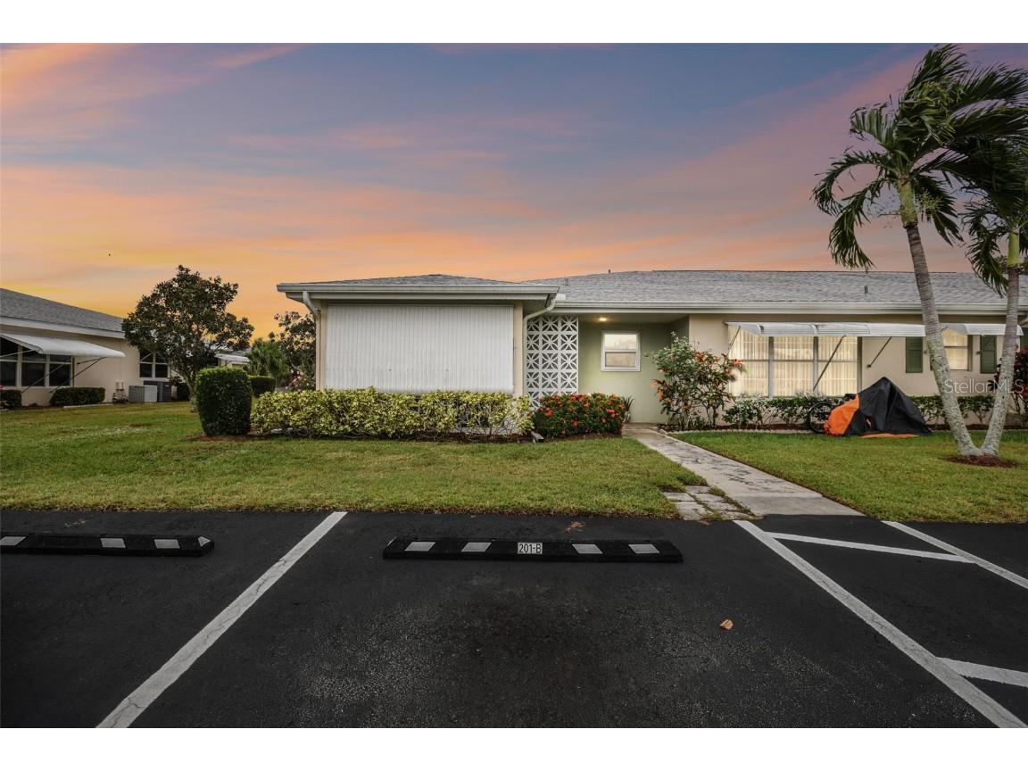 201 Manatee Lane #A Fort Pierce FL 34982 U8220479 image1