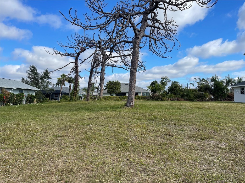 201 Mark Twain Lane Rotonda West FL 33947 D6134091 image1