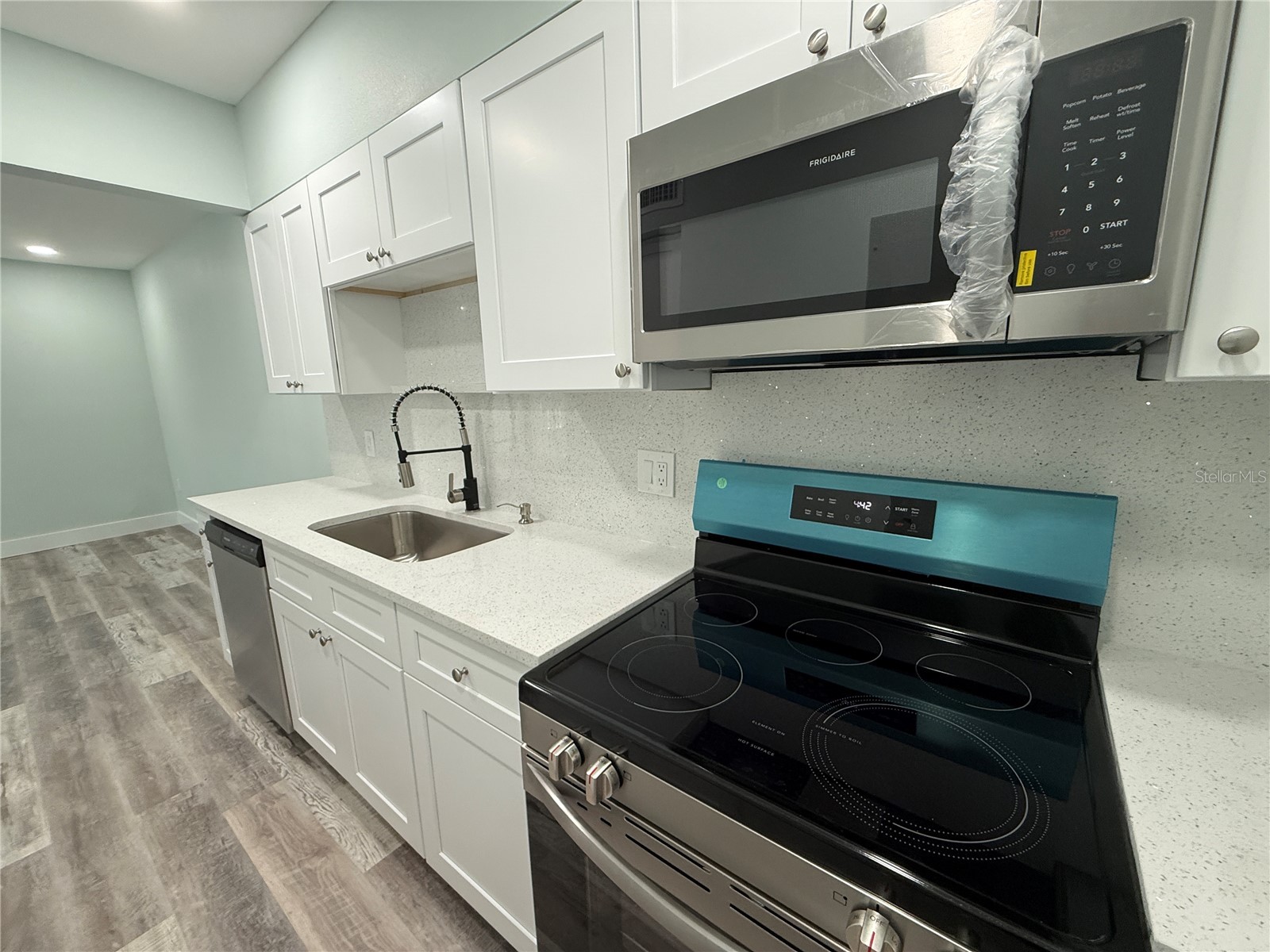 201 Medallion Boulevard #D Madeira Beach FL 33708 TB8528719 image10