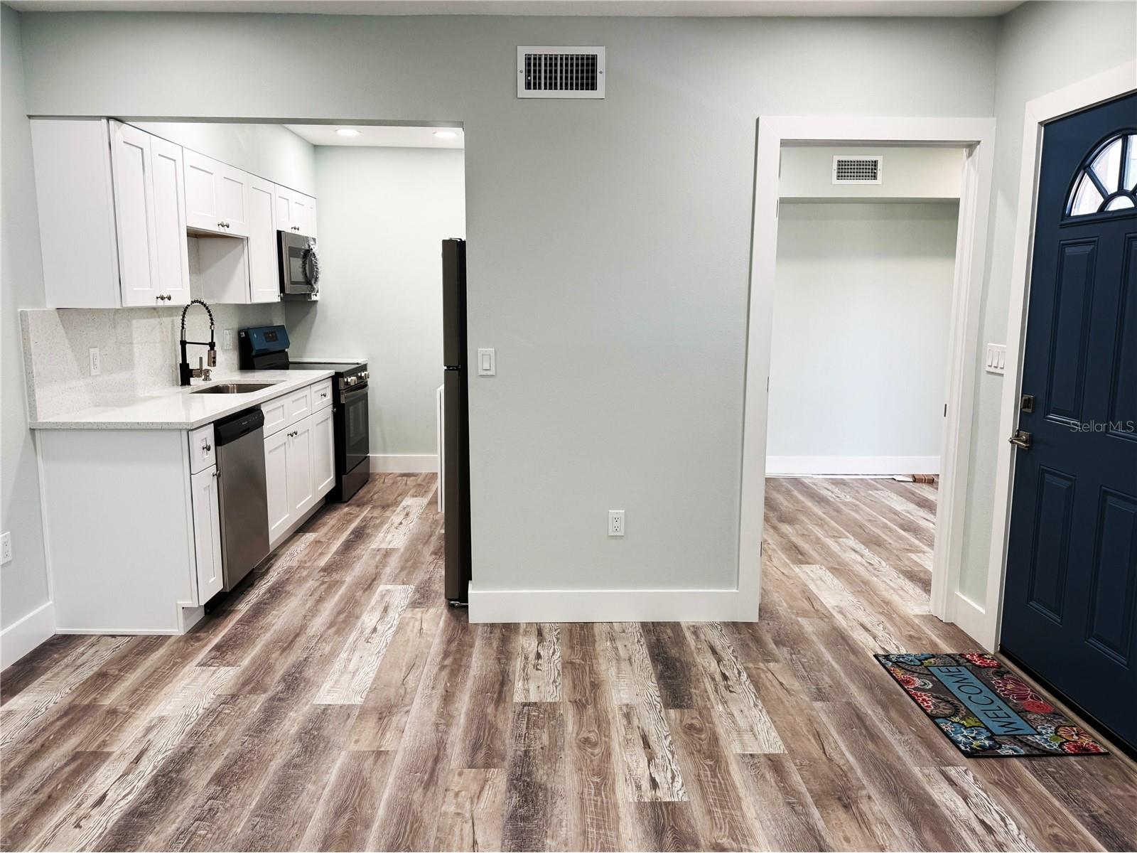 201 Medallion Boulevard #D Madeira Beach FL 33708 TB8528719 image6