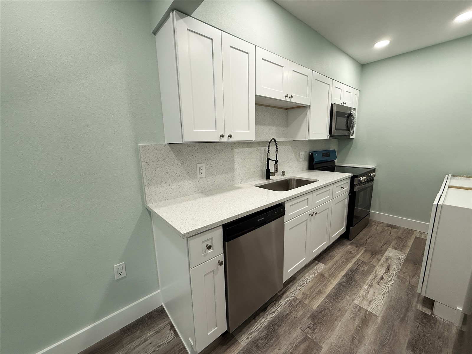 201 Medallion Boulevard #D Madeira Beach FL 33708 TB8528719 image7