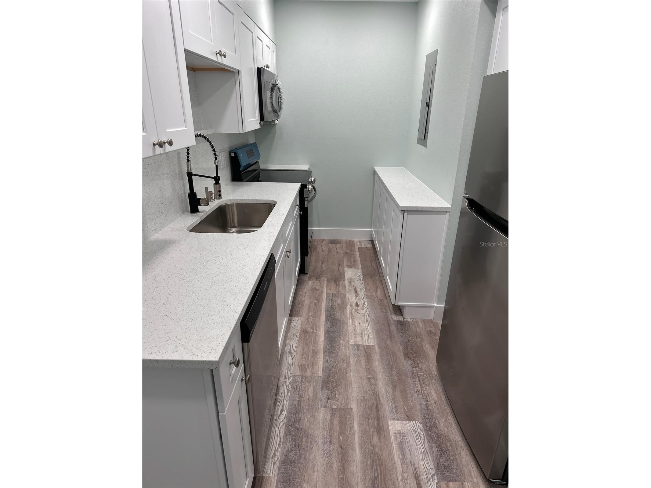201 Medallion Boulevard #D Madeira Beach FL 33708 TB8528719 image8