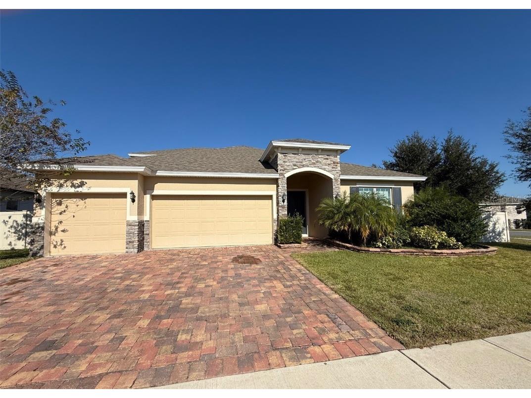 201 Messina Place Howey In The Hills FL 34737 O6362348 image2