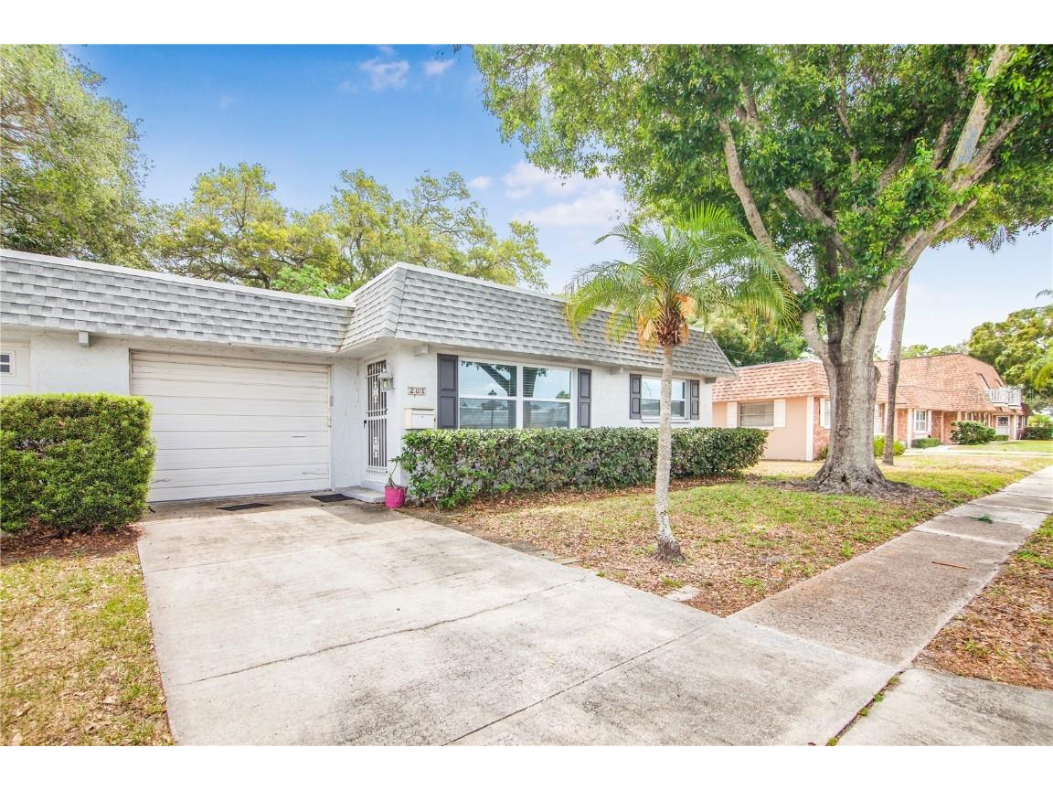 201 Mindy Drive #201 Largo FL 33771 U8198599 image1