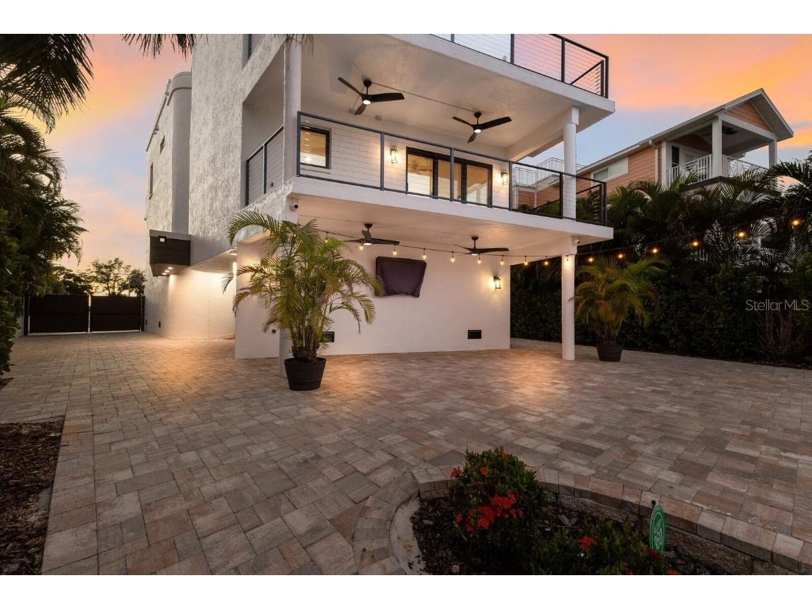 201 N Harbor Drive Holmes Beach FL 34217 A4669504 image11