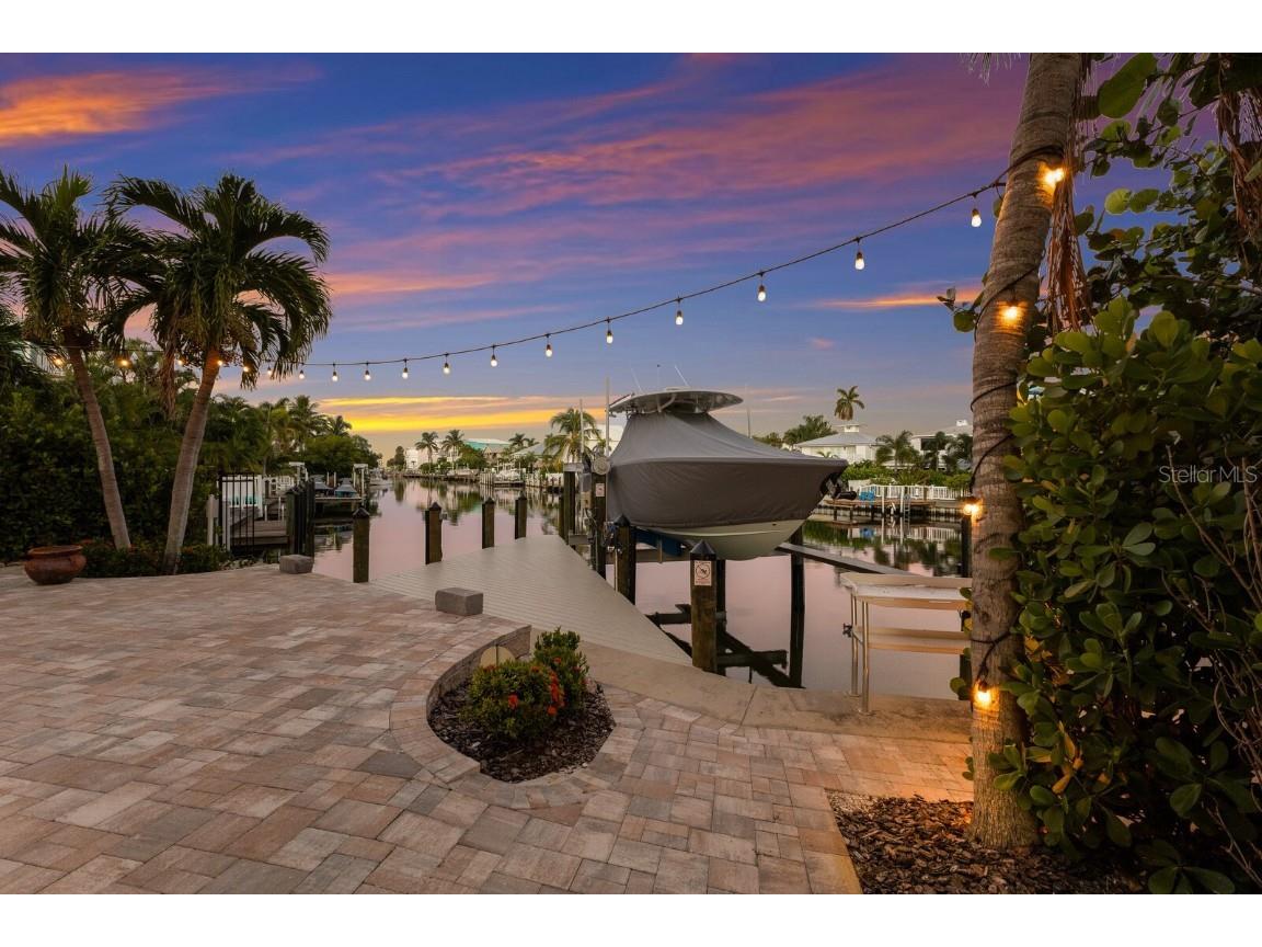 201 N Harbor Drive Holmes Beach FL 34217 A4669504 image12