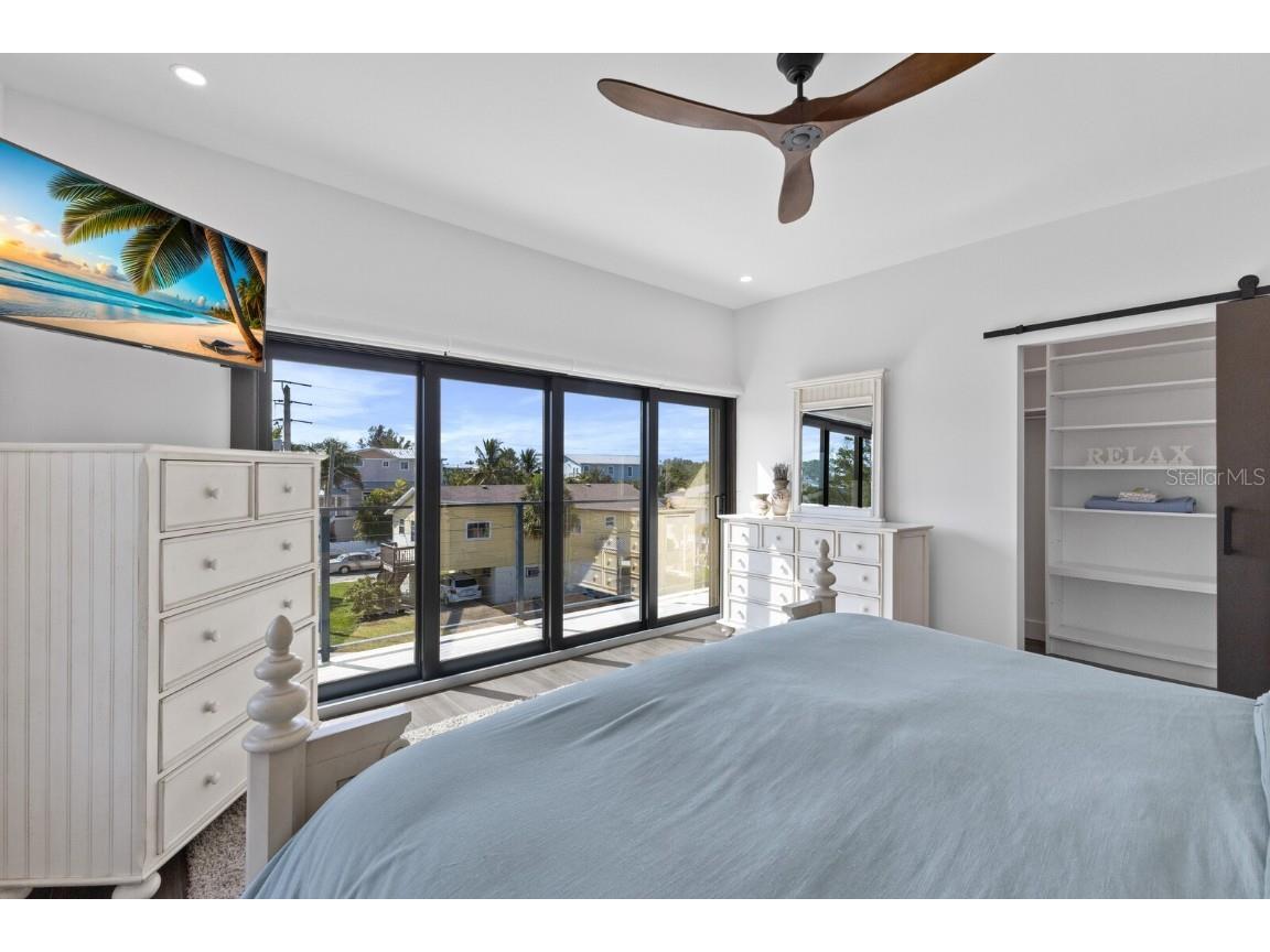 201 N Harbor Drive Holmes Beach FL 34217 A4669504 image45