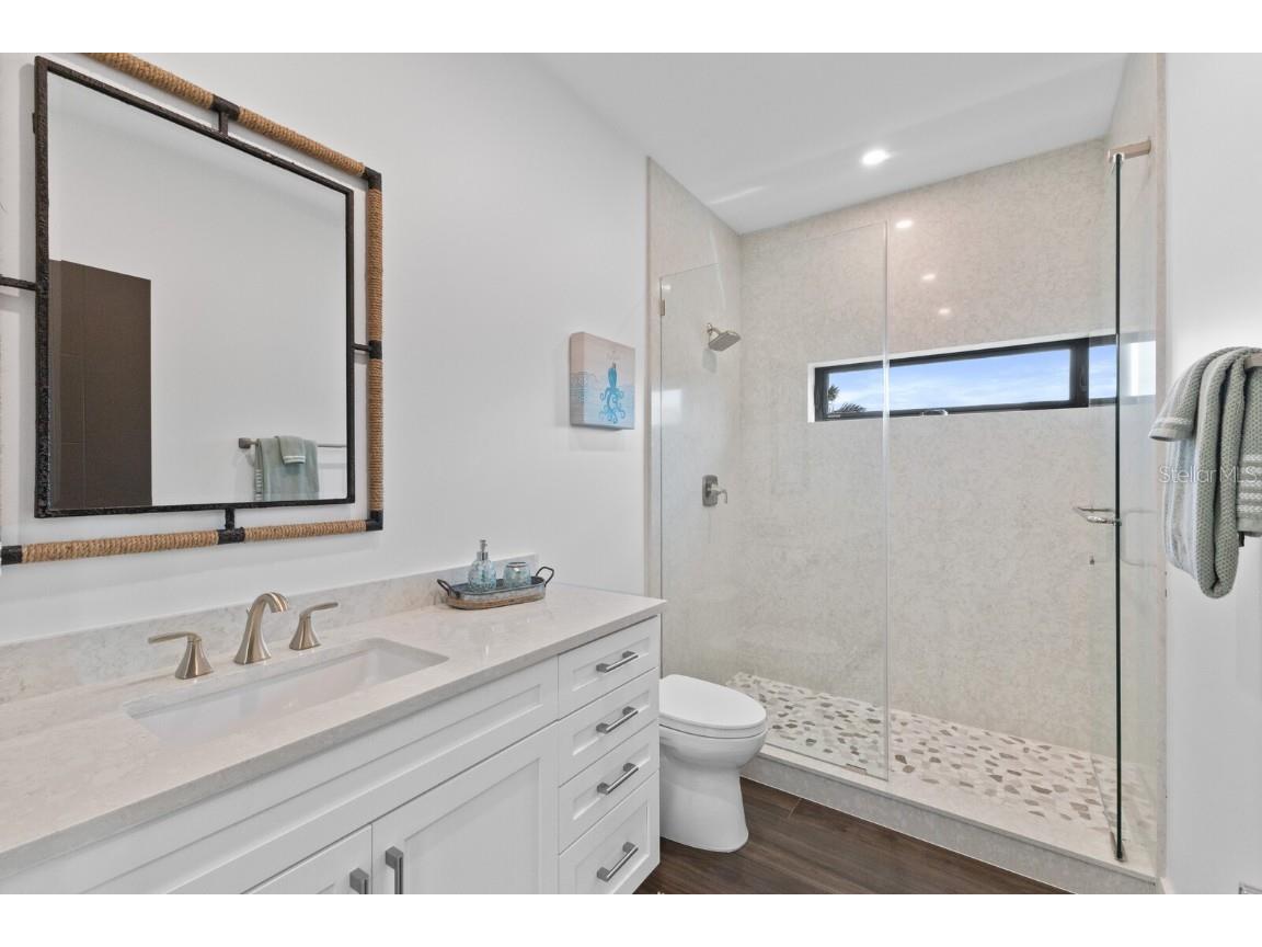 201 N Harbor Drive Holmes Beach FL 34217 A4669504 image48