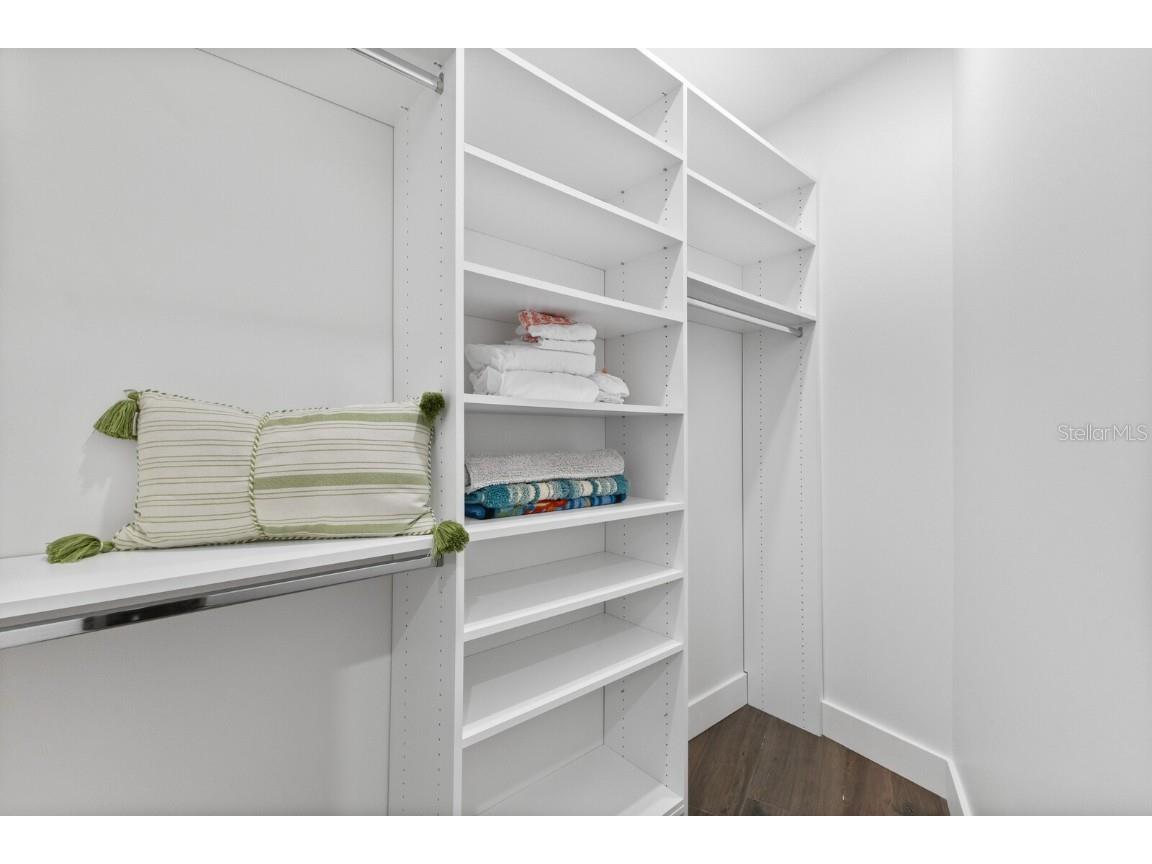 201 N Harbor Drive Holmes Beach FL 34217 A4669504 image49