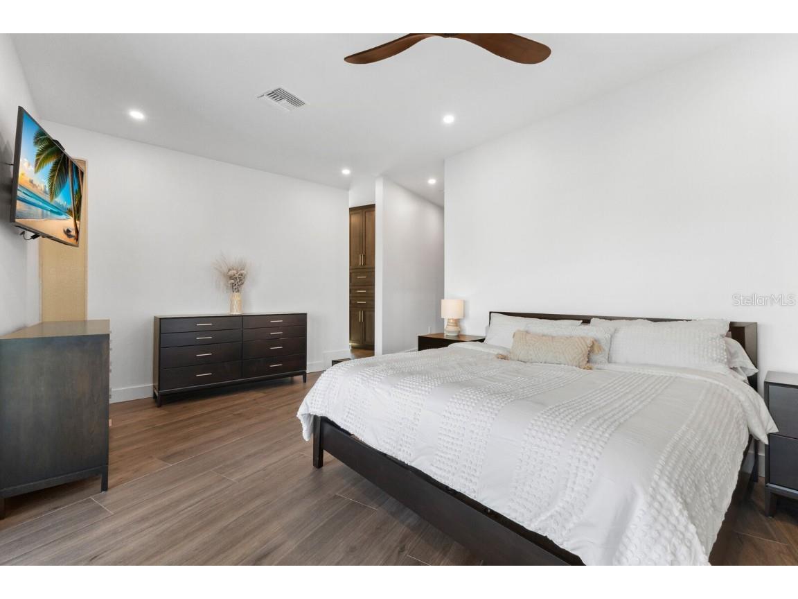 201 N Harbor Drive Holmes Beach FL 34217 A4669504 image62