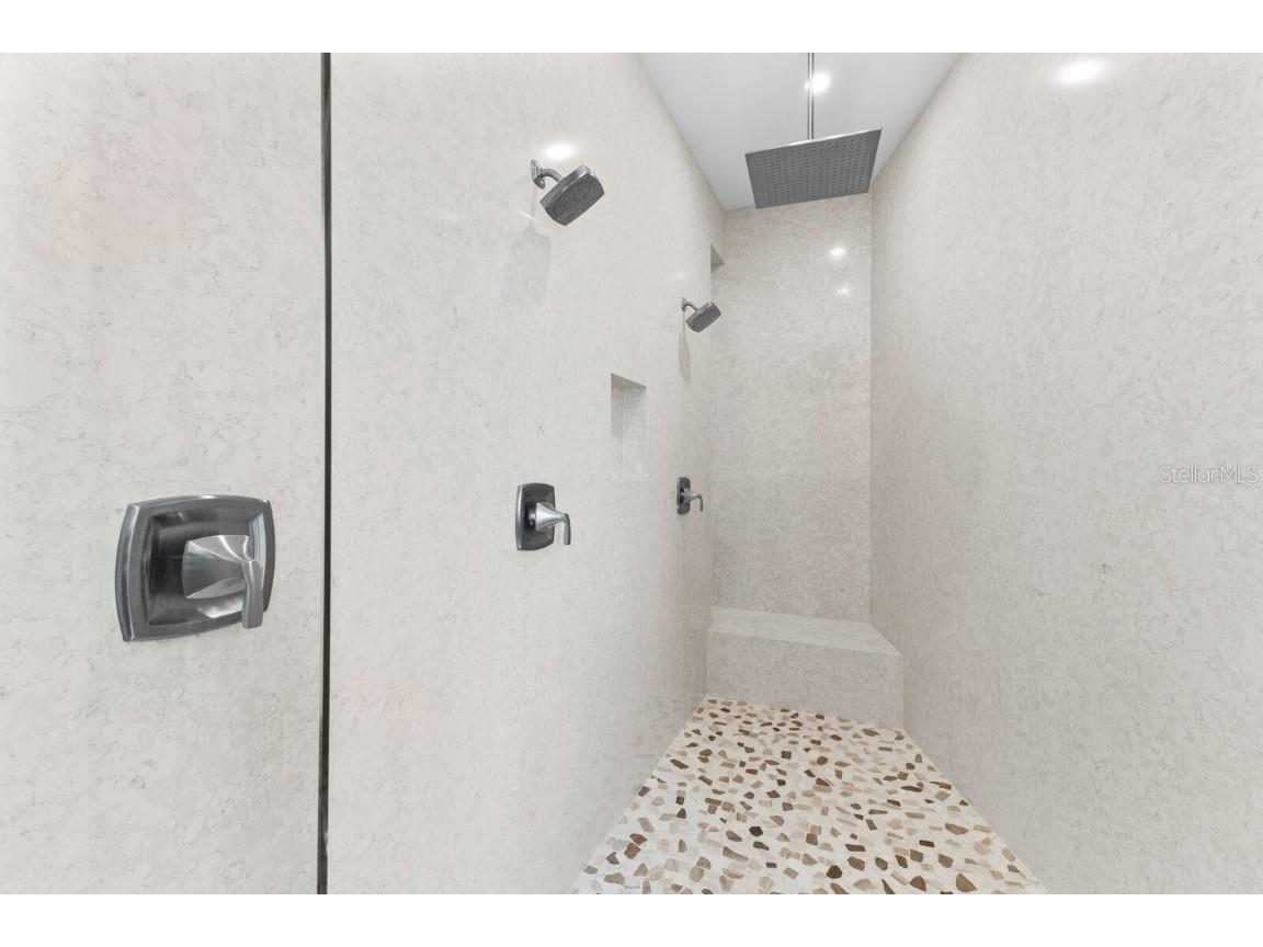 201 N Harbor Drive Holmes Beach FL 34217 A4669504 image63