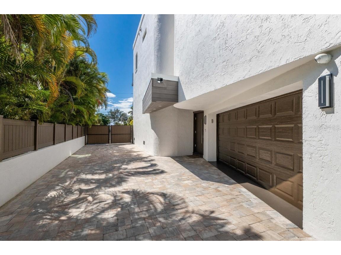 201 N Harbor Drive Holmes Beach FL 34217 A4669504 image68