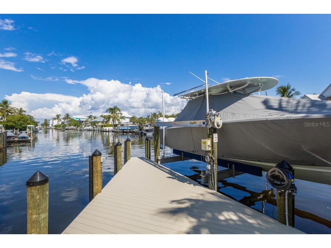 201 N Harbor Drive Holmes Beach FL 34217 A4669504 image75