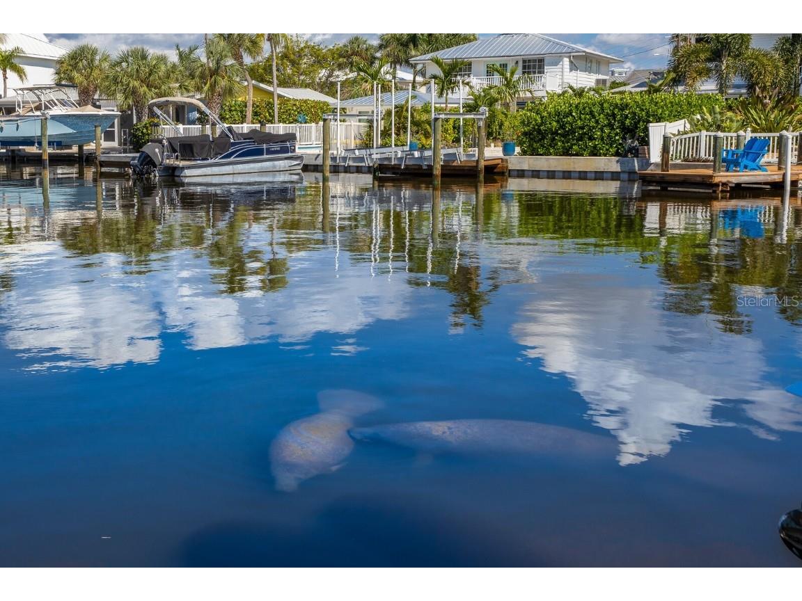 201 N Harbor Drive Holmes Beach FL 34217 A4669504 image76