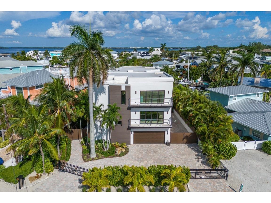 201 N Harbor Drive Holmes Beach FL 34217 A4669504 image82