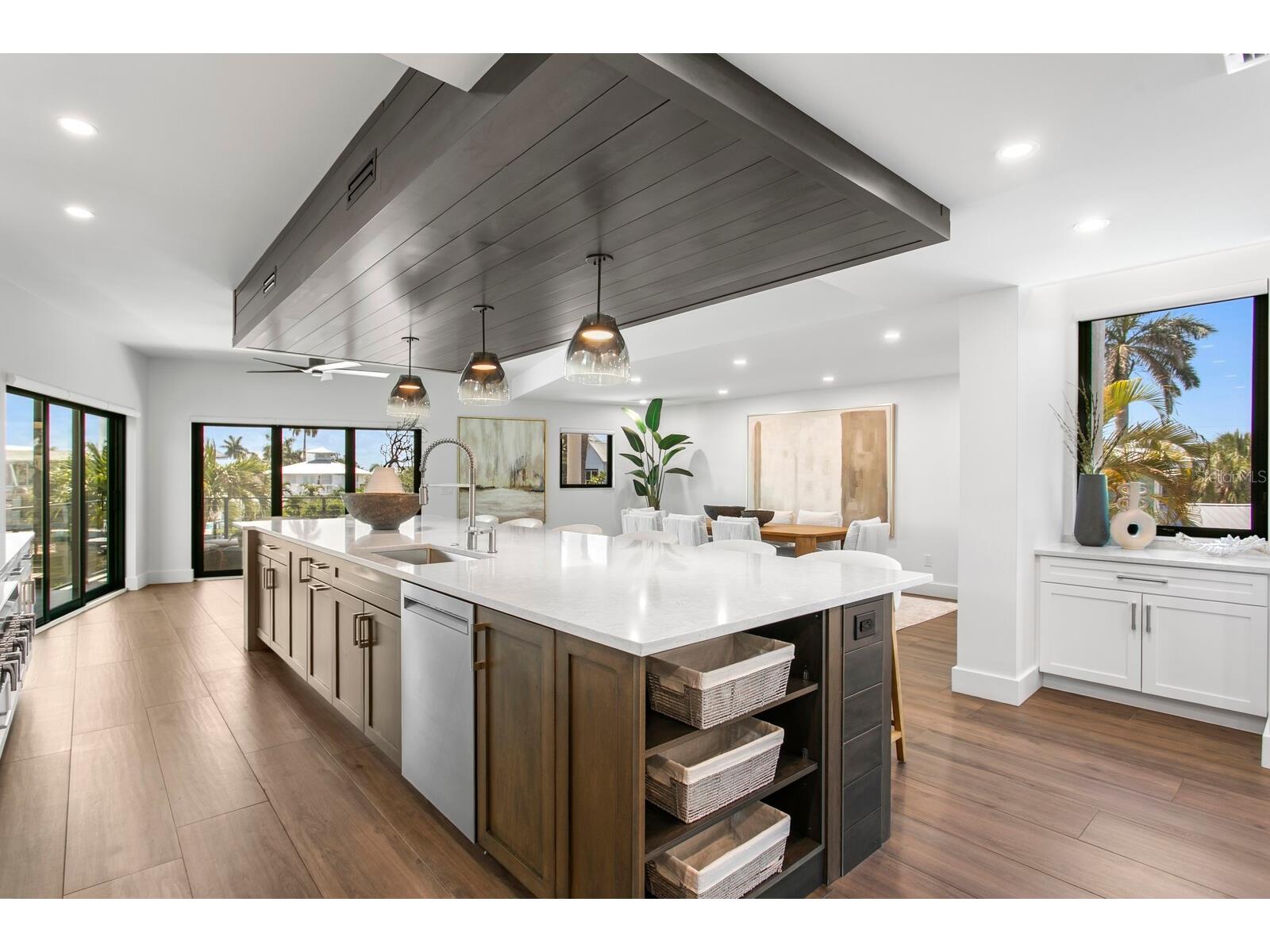 201 N Harbor Drive Holmes Beach FL 34217 TB8509893 image10