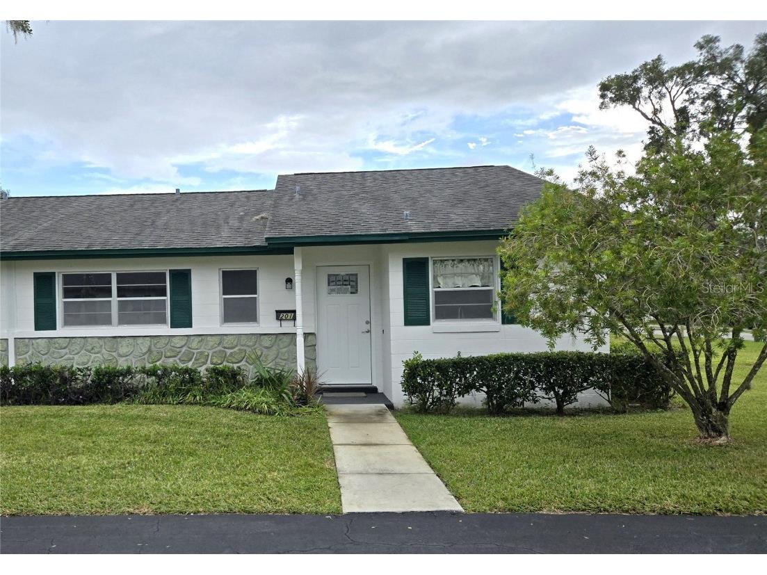 201 N Hill Avenue #150 Deland FL 32724 V4939262 image1