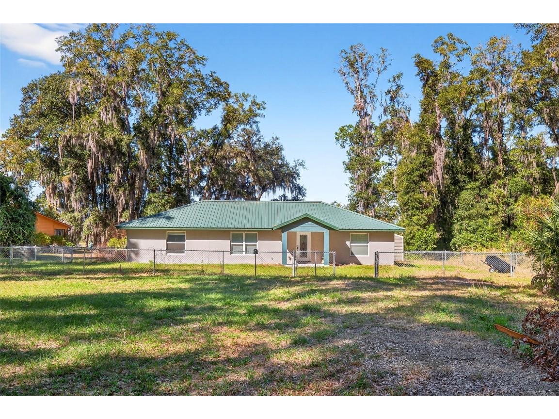 201 N West Street Interlachen FL 32148 - Mirror Lake O6361448 image2