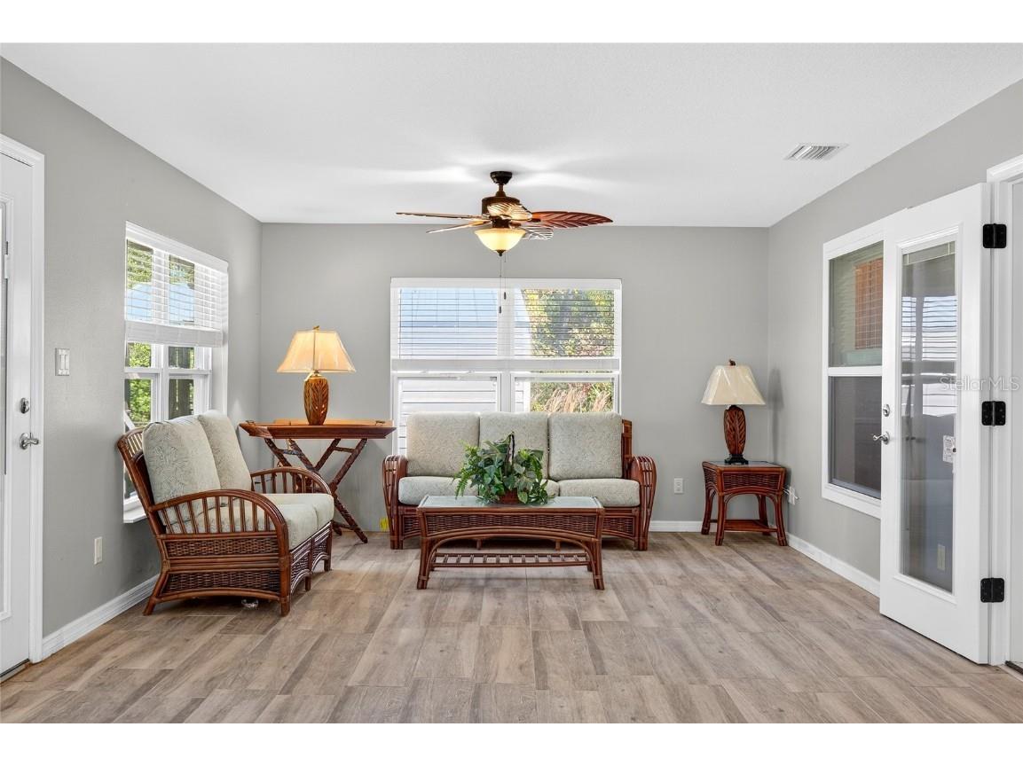 201 N West Street Interlachen FL 32148 - Mirror Lake O6361448 image25