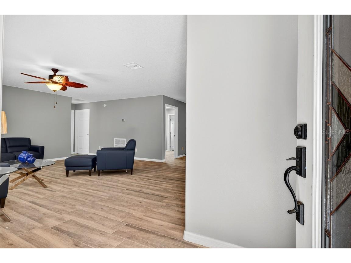 201 N West Street Interlachen FL 32148 - Mirror Lake O6361448 image5