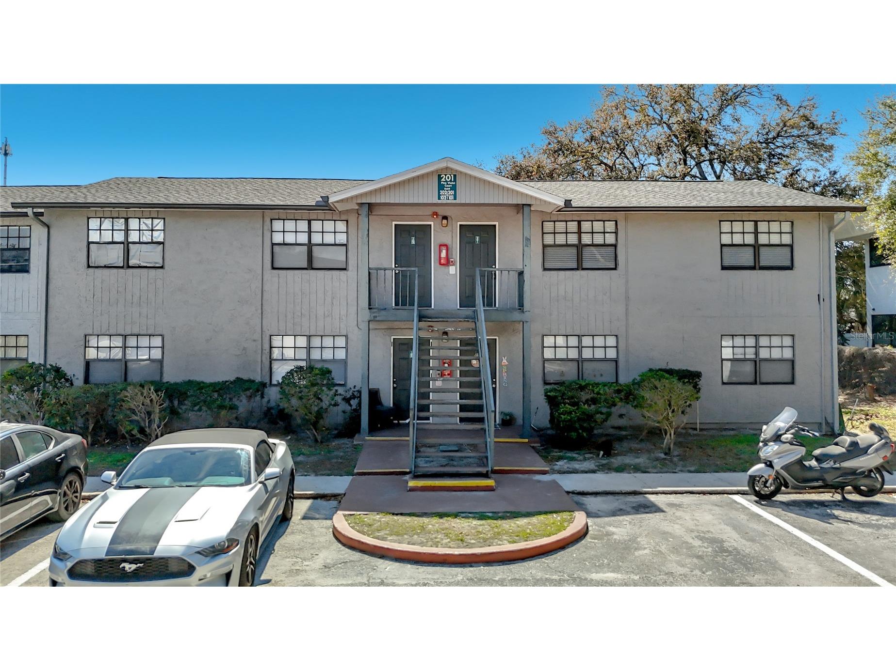 201 Pine Violet Court #201 Tampa FL 33612 L4959666 image1