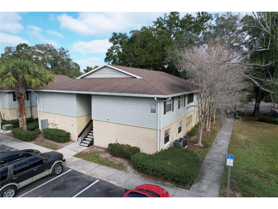 201 Red Maple Place Brandon FL 33510 T3469395 image1