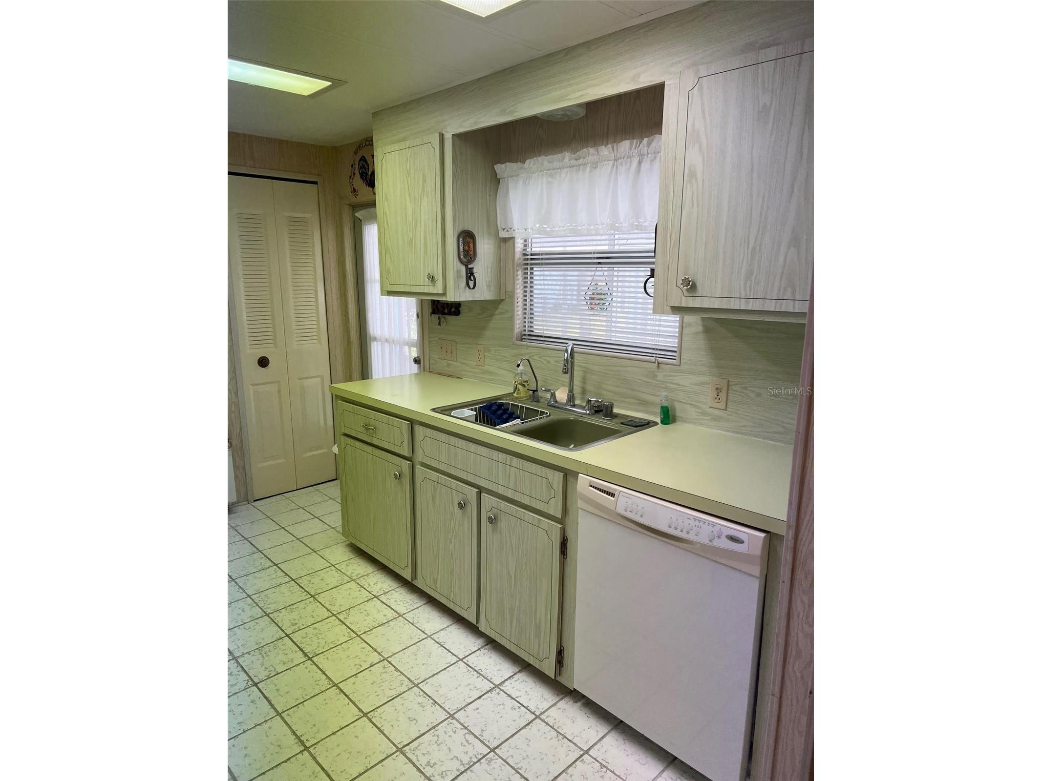 201 Royal Palm Circle Largo FL 33778 U8218369 image4