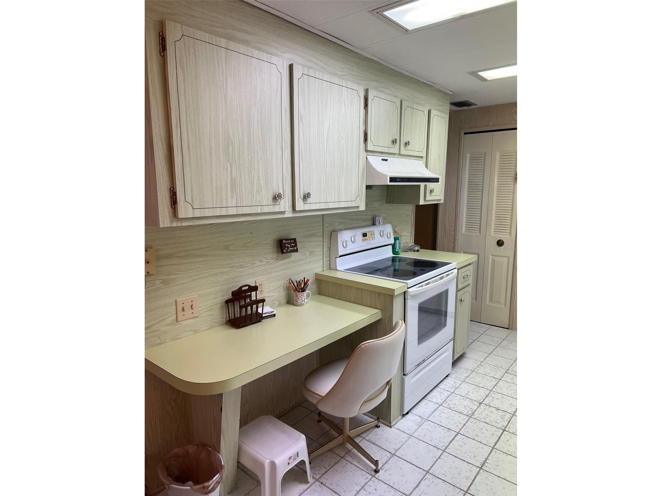 201 Royal Palm Circle Largo FL 33778 U8218369 image5