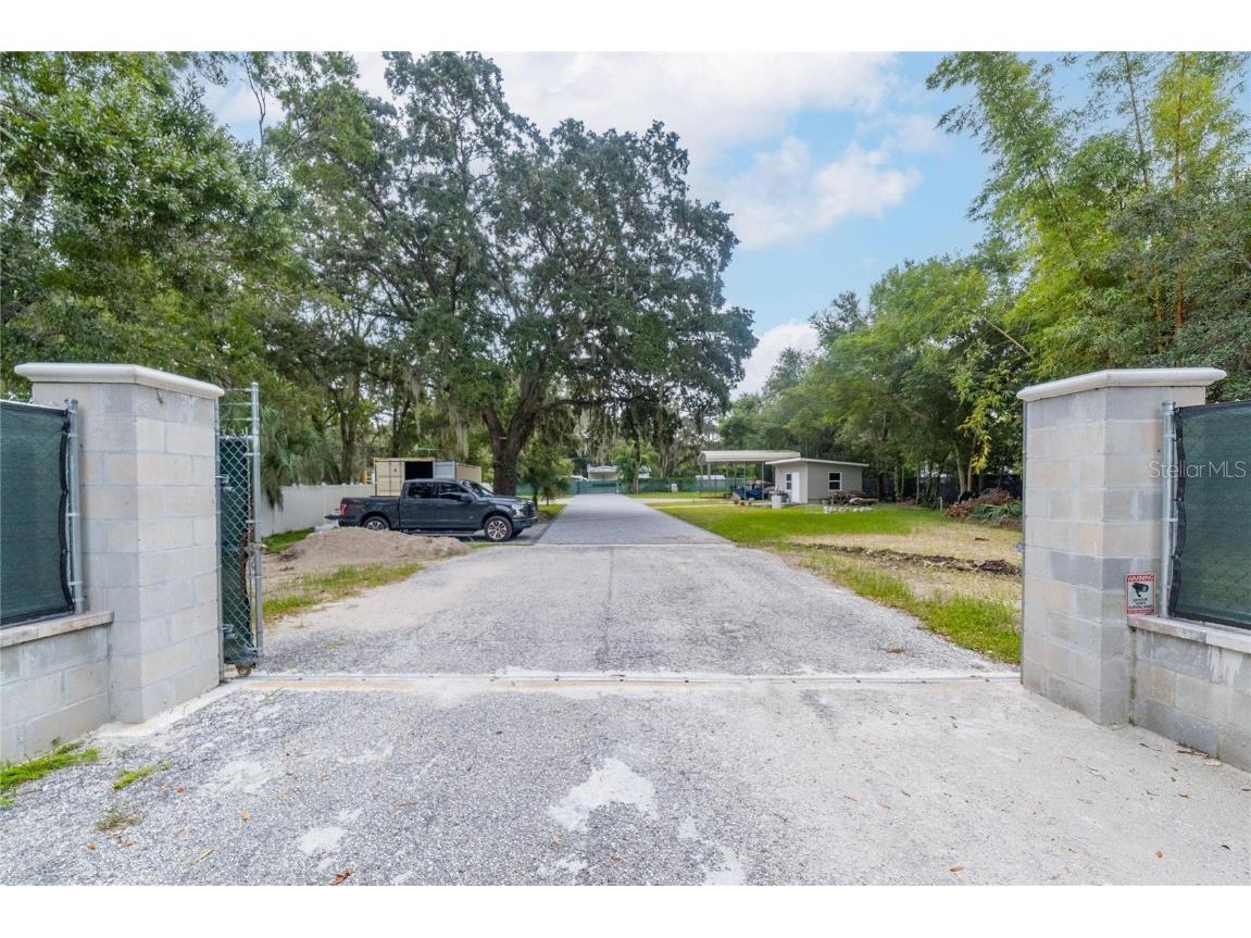 201 S Lakewood Drive Brandon FL 33511 TB8311112 image1
