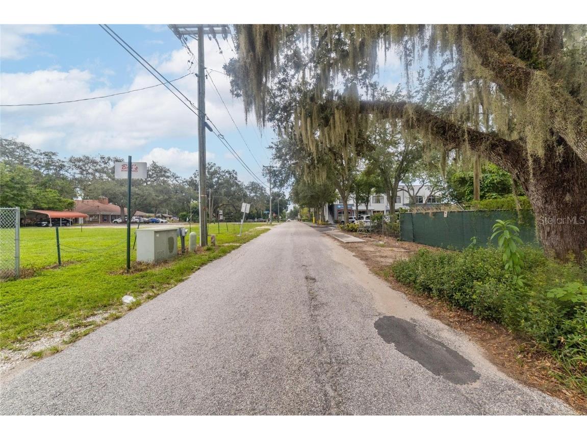 201 S Lakewood Drive Brandon FL 33511 TB8311112 image26