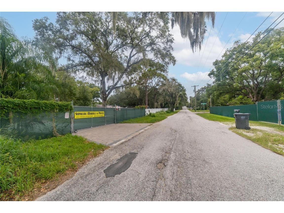 201 S Lakewood Drive Brandon FL 33511 TB8311112 image3