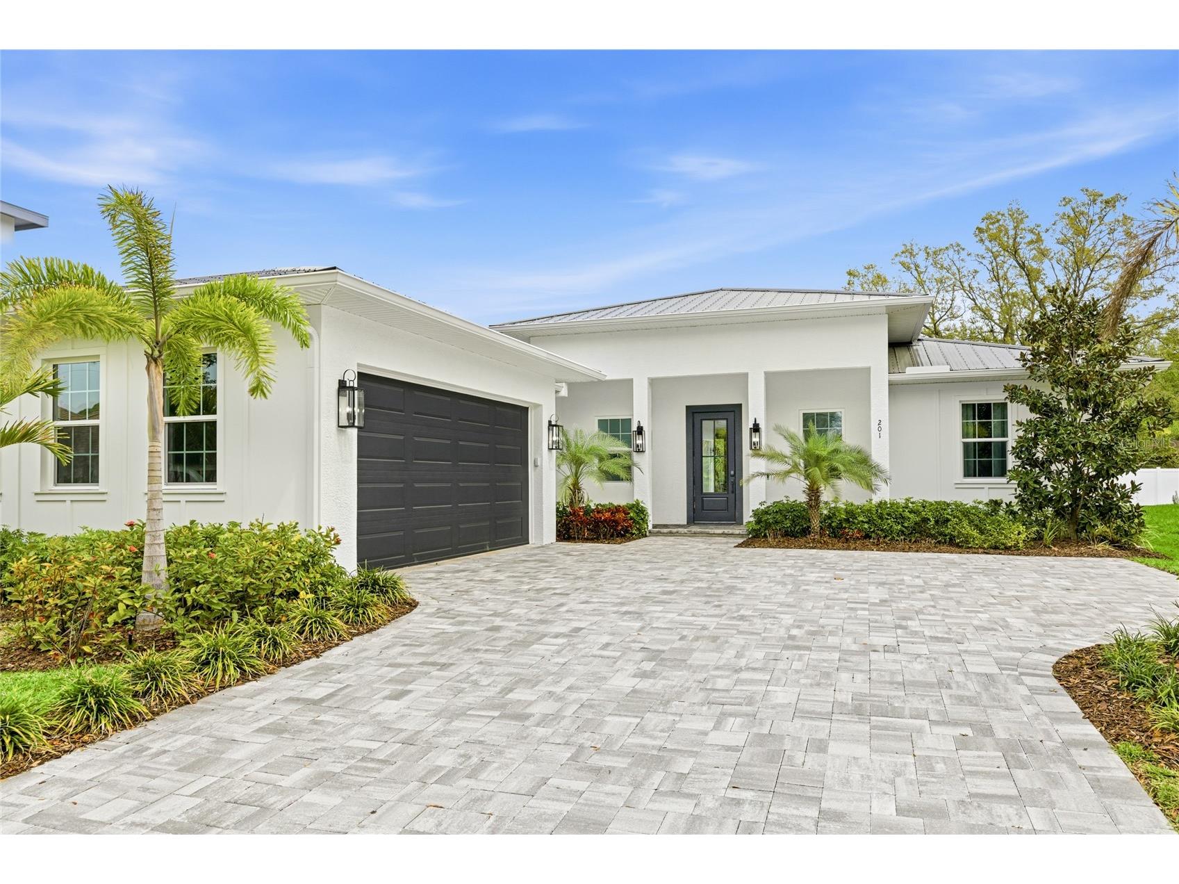 201 S Shade Avenue Sarasota FL 34237 TB8484159 image1