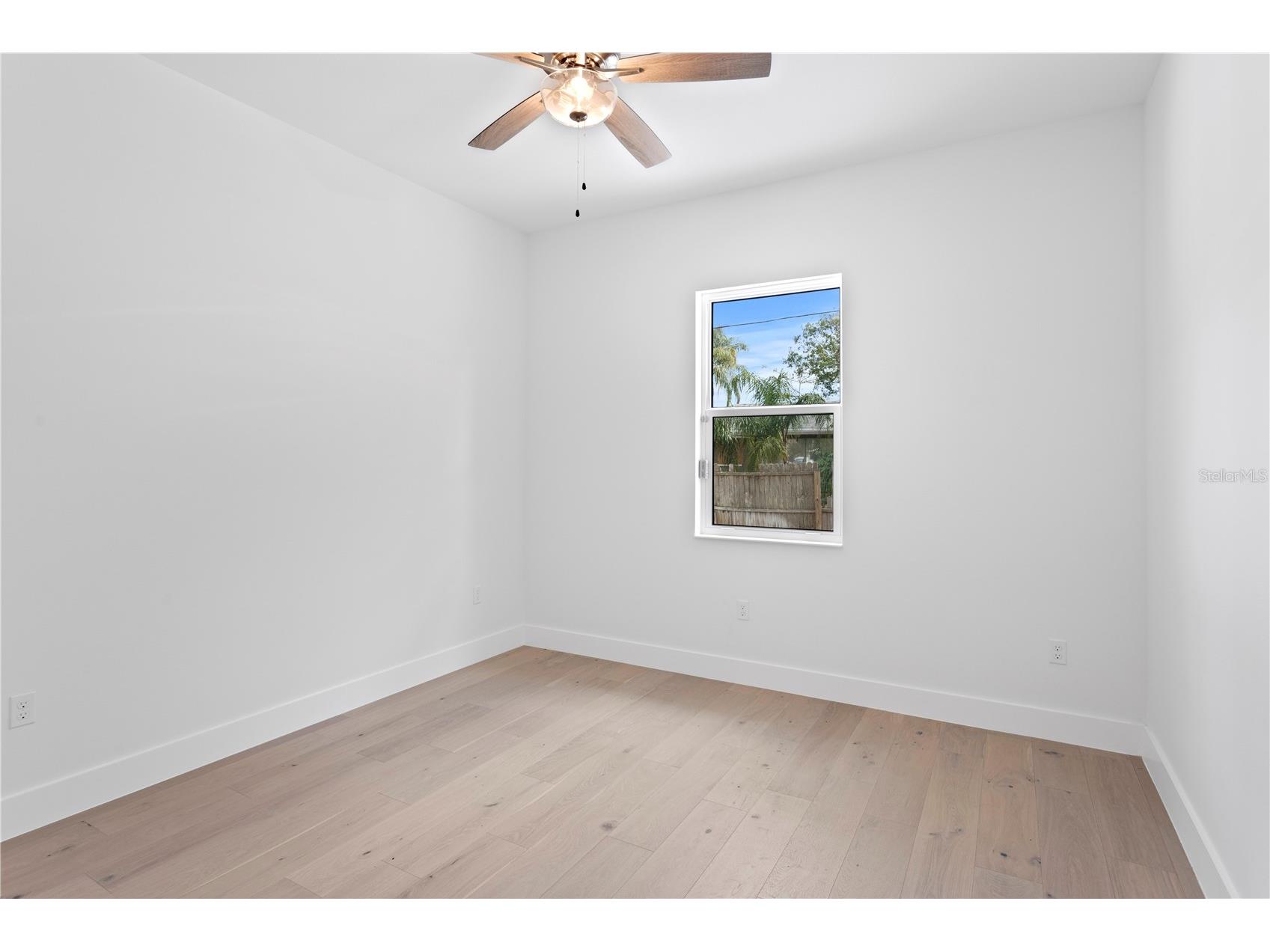 201 S Shade Avenue Sarasota FL 34237 TB8484159 image42