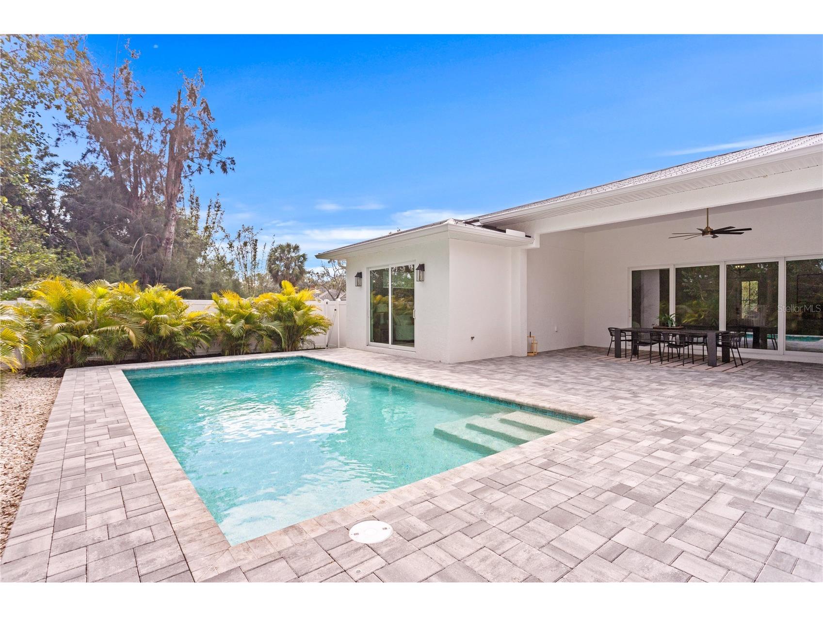201 S Shade Avenue Sarasota FL 34237 TB8484159 image52