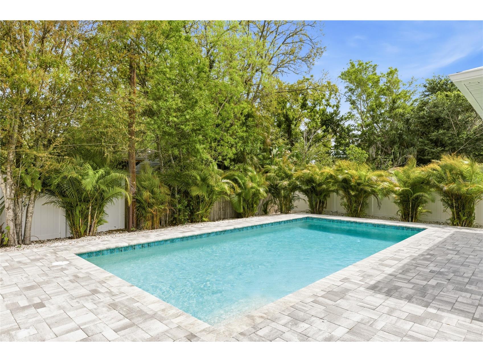 201 S Shade Avenue Sarasota FL 34237 TB8484159 image54