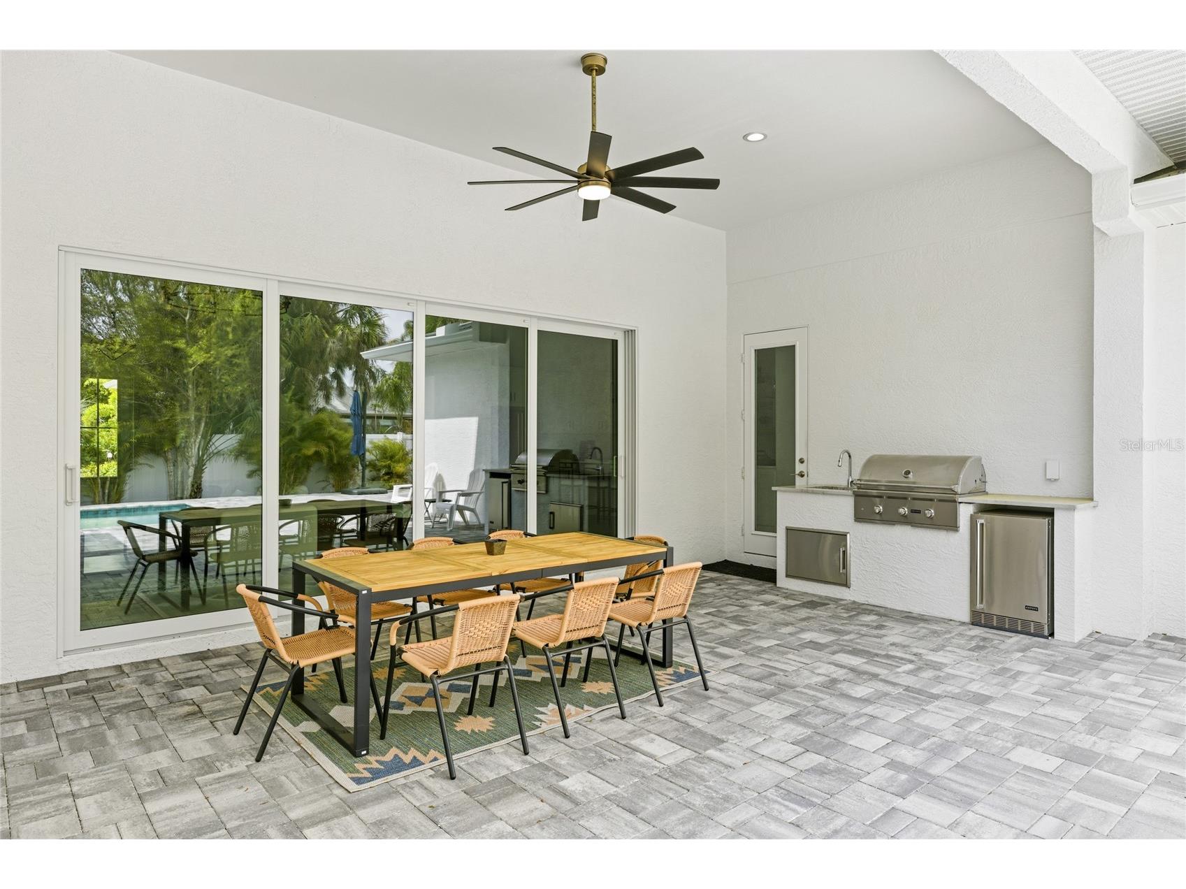 201 S Shade Avenue Sarasota FL 34237 TB8484159 image59